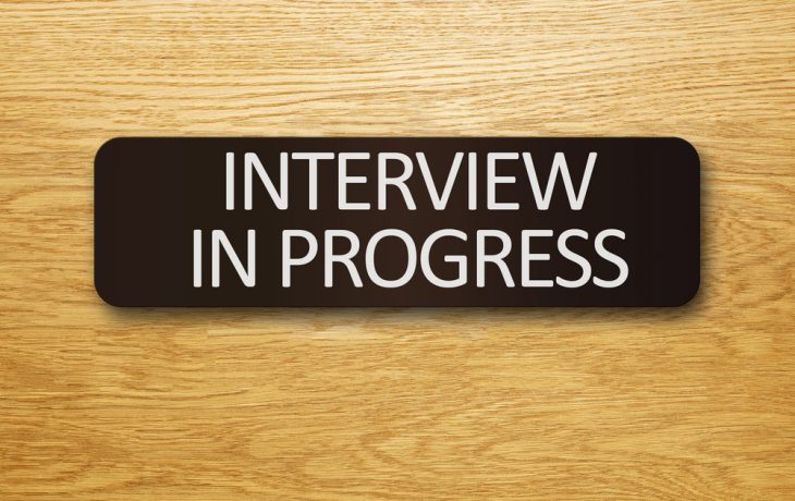 interview-in-progress-sign - FITNESSREAL.ES